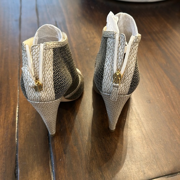 Chanel booties - Picture 3 of 8